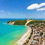Apt 3 Comfort Steps From The Beach And Shopping!